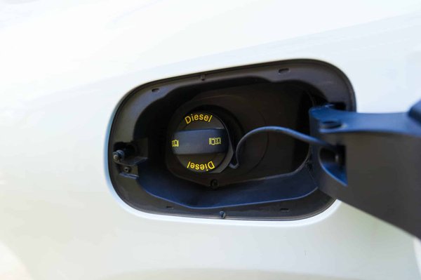 Quels sont les avantages d'installer un kit éthanol E85 sur une Peugeot 308 GTi pour l'économie et la performance?